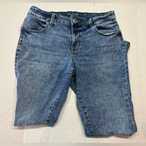 Maurice’s mid rise 14W regular stone washed jeans used, pattern cuff, 30” inseam